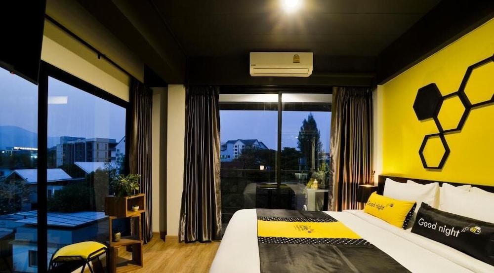 The Hive Chiang Mai Hotel Экстерьер фото