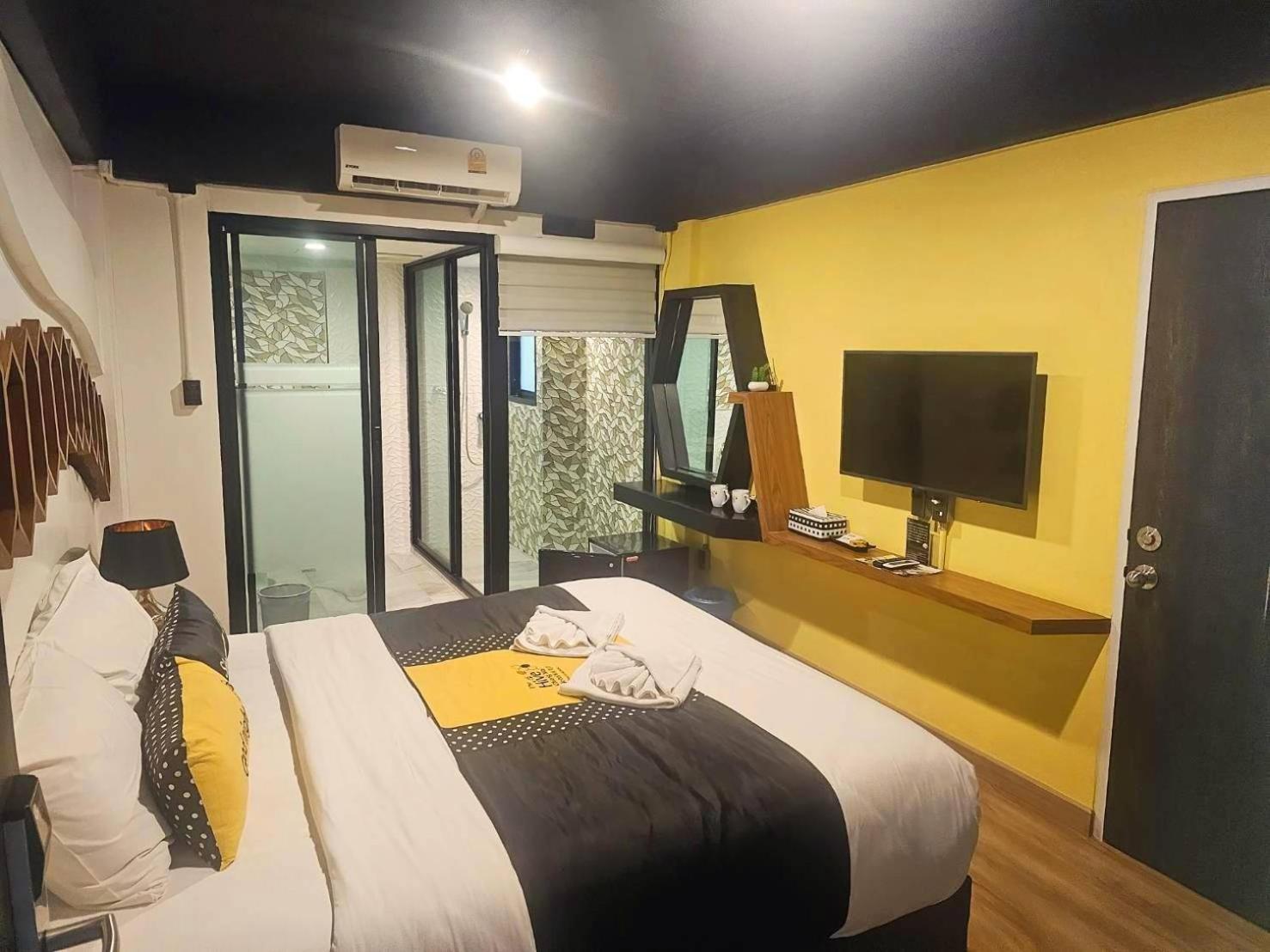 The Hive Chiang Mai Hotel Экстерьер фото