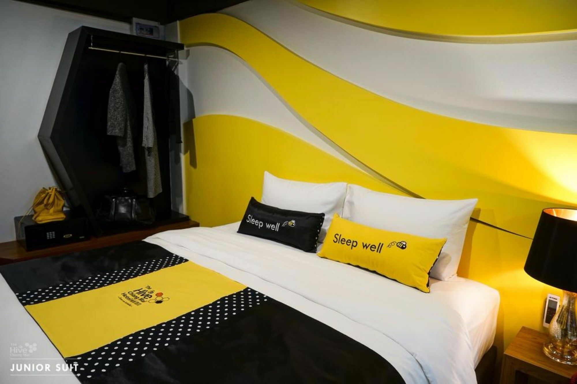 The Hive Chiang Mai Hotel Экстерьер фото