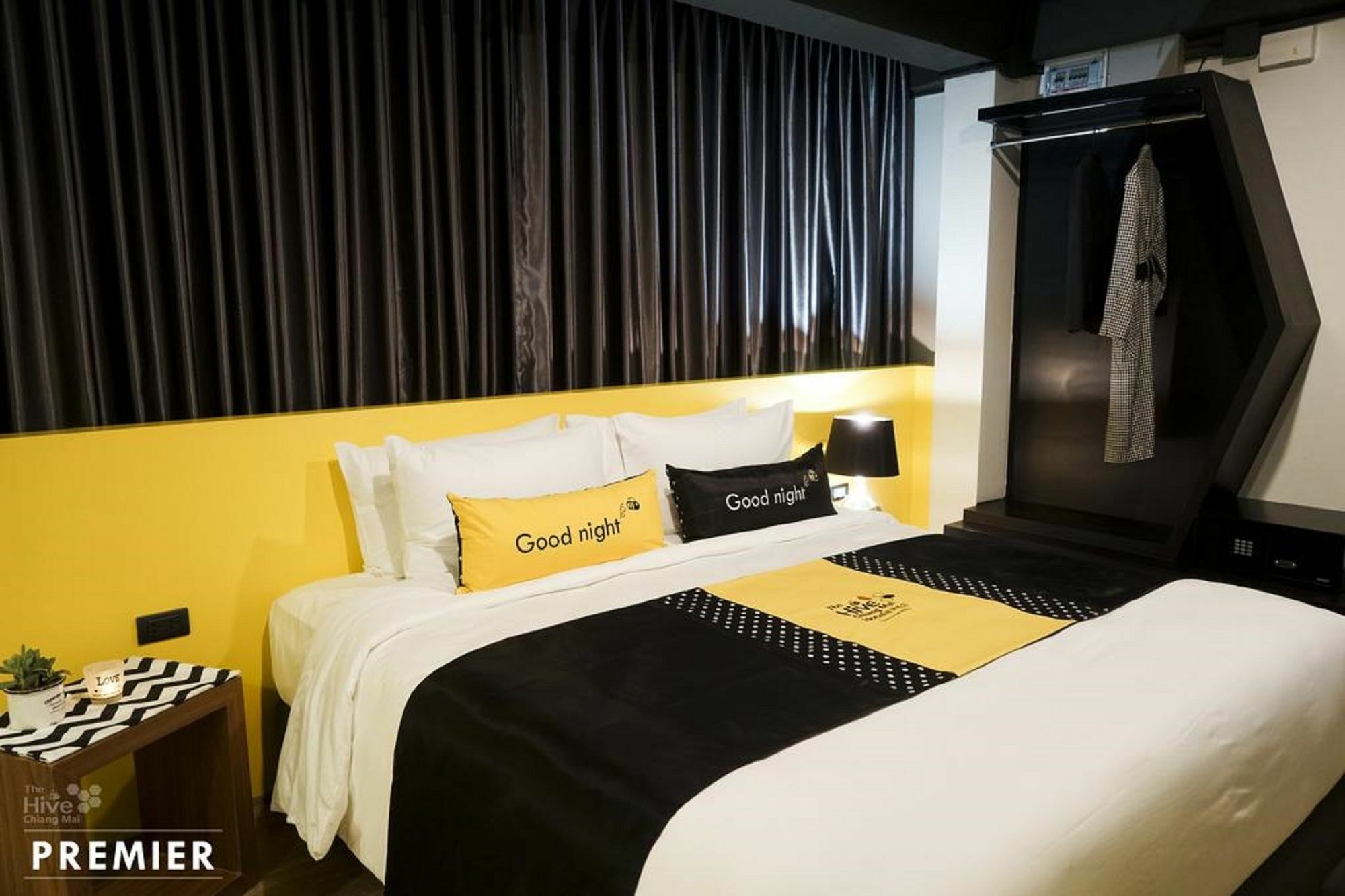 The Hive Chiang Mai Hotel Экстерьер фото