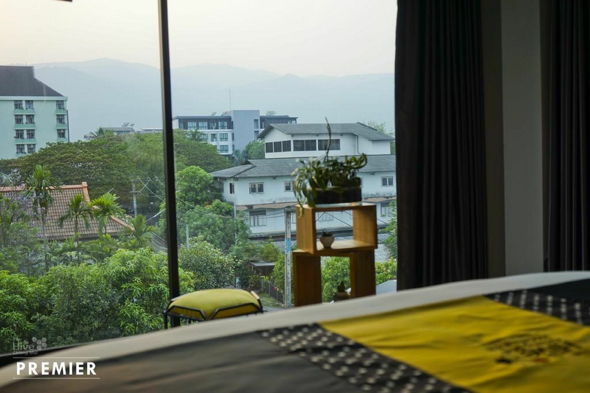 The Hive Chiang Mai Hotel Экстерьер фото